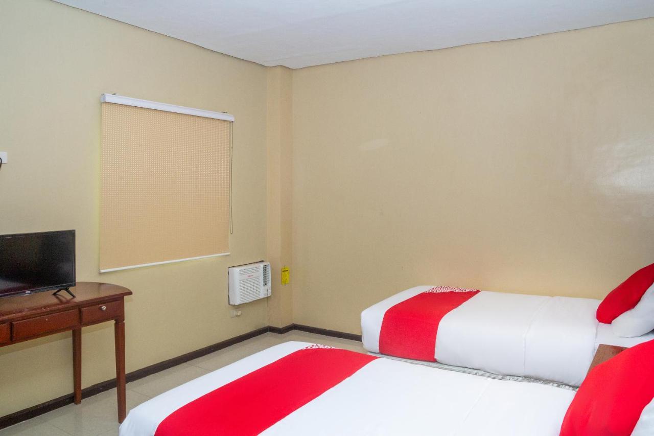 Oyo 133 Jazzy James Country Hotel 2 Davao City Екстериор снимка