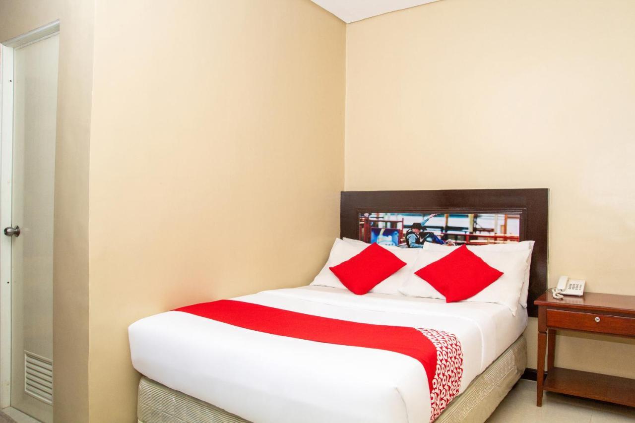 Oyo 133 Jazzy James Country Hotel 2 Davao City Екстериор снимка