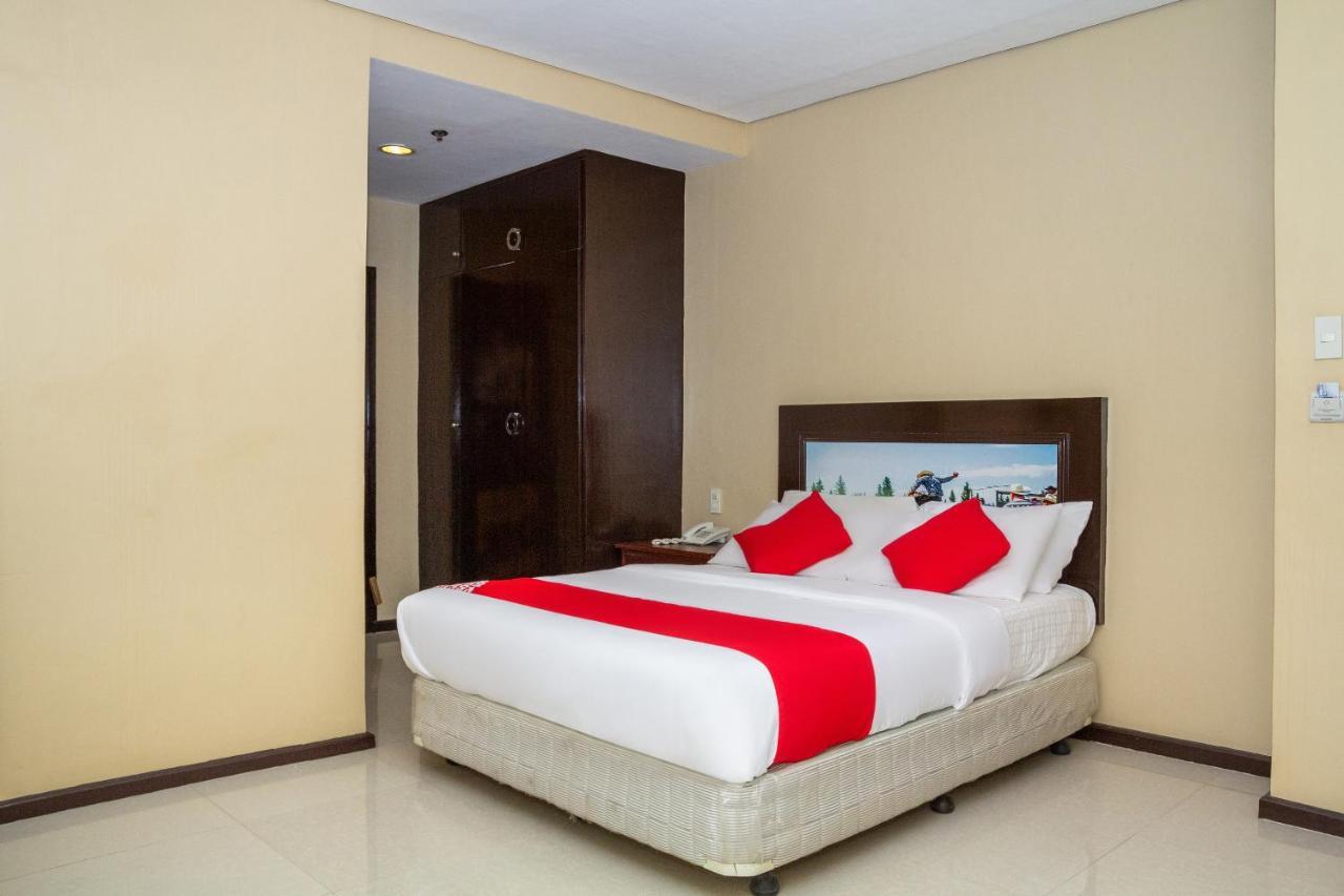 Oyo 133 Jazzy James Country Hotel 2 Davao City Екстериор снимка