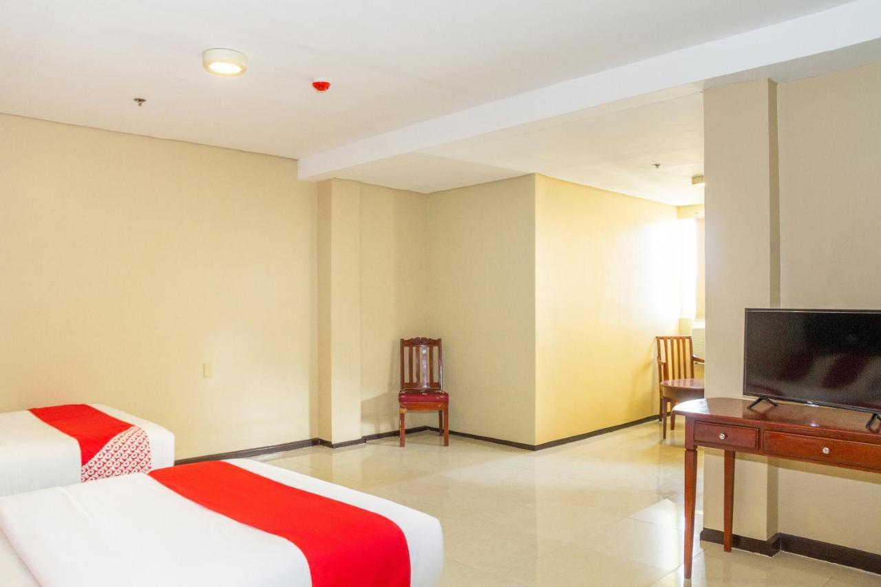 Oyo 133 Jazzy James Country Hotel 2 Davao City Екстериор снимка