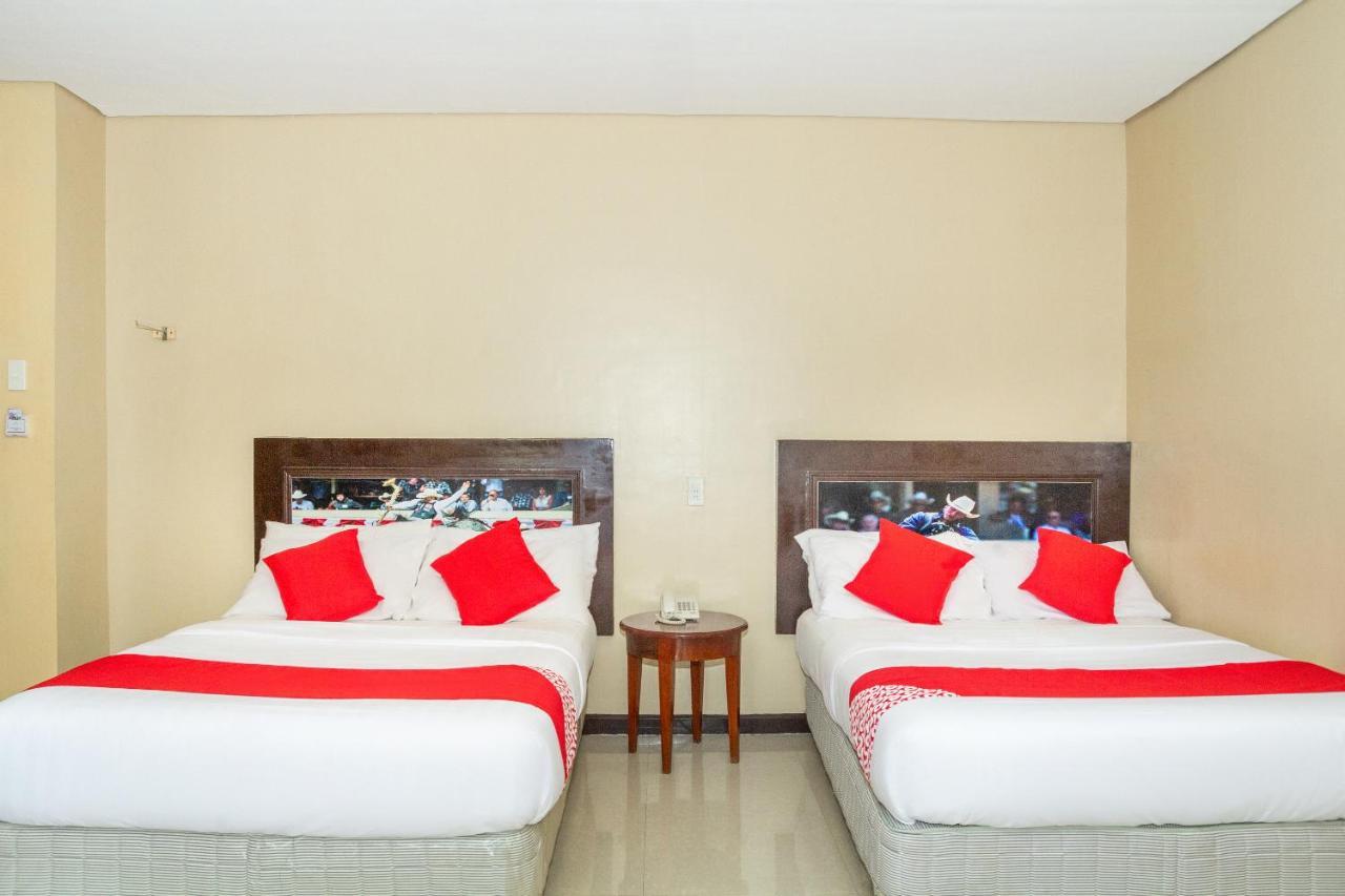 Oyo 133 Jazzy James Country Hotel 2 Davao City Екстериор снимка