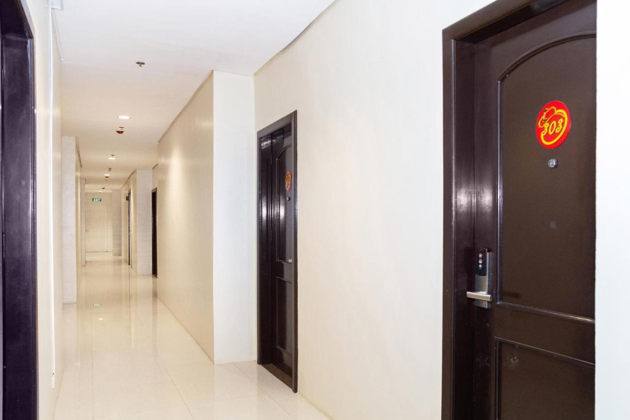 Oyo 133 Jazzy James Country Hotel 2 Davao City Екстериор снимка